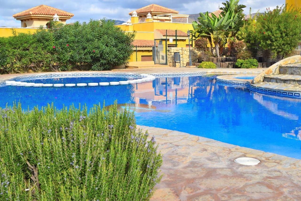 Apartamento Con Hermoso Jardin Y Ac イスラ・プラナ エクステリア 写真